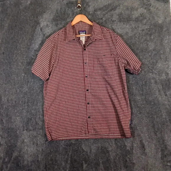 Patagonia red Plaid texture organic cotton button down men's size XL - Picture 1 of 7